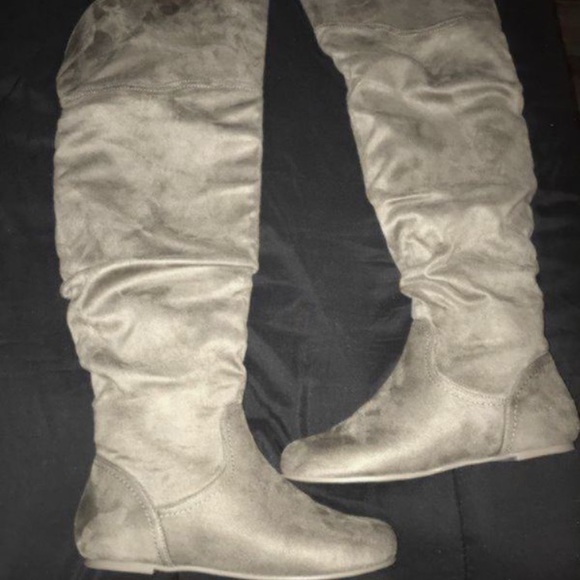 Boots - Picture 1 of 2